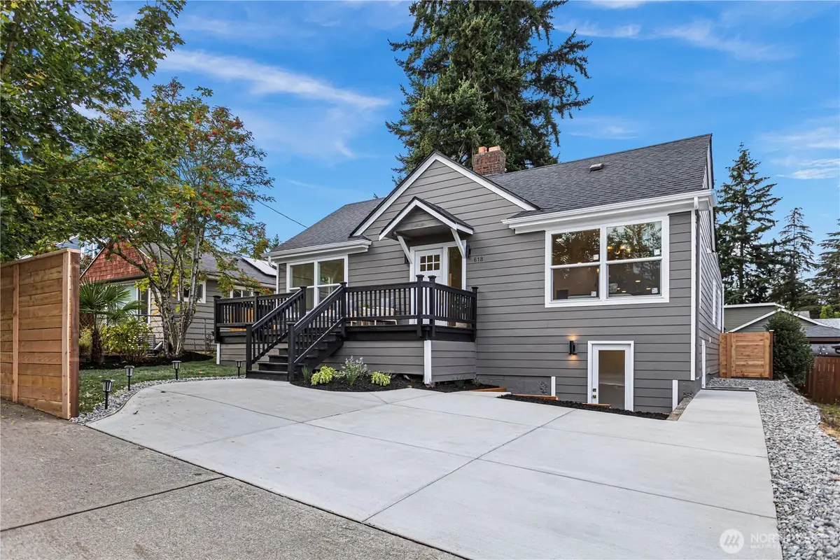 618 N 125th Street, Seattle, WA 98133 - #1