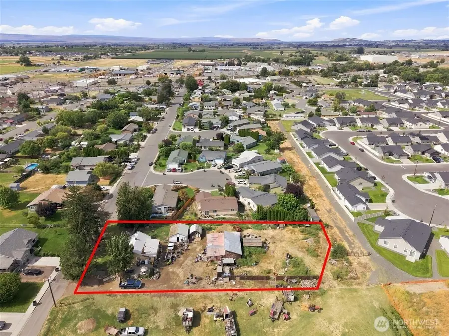 703 N 5th Street, Grandview, WA 98930 - #2