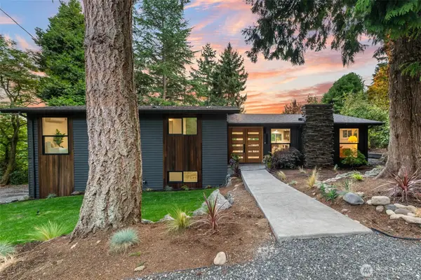 6123 110th Avenue Se, Bellevue, WA 98006