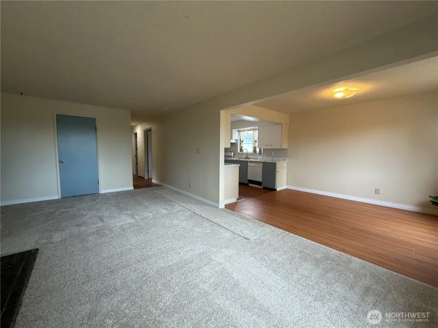 814 W 11th Street, Port Angeles, WA 98363 - #3