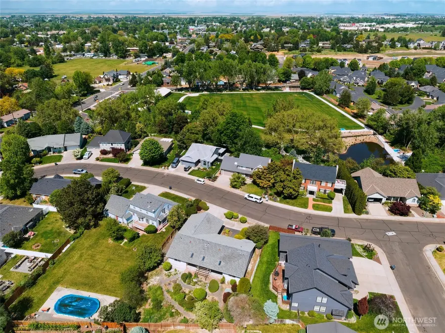 860 SE Sentry Drive, College Place, WA 99324 - #2