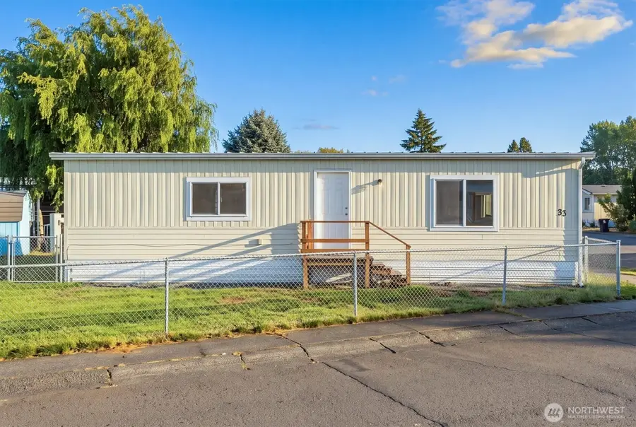 4400 Ocean Beach Highway #33, Longview, WA 98632 - #2