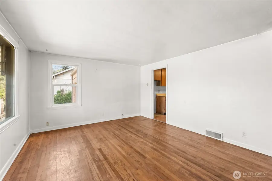 406 Windsor Way Ne, Renton, WA 98056 - #3