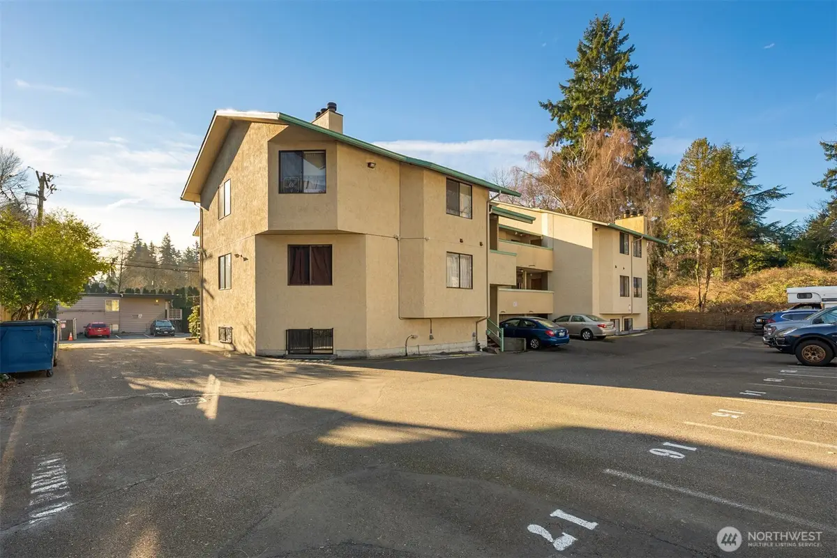 3024 NE 143rd Street #103, Seattle, WA 98125 - #1