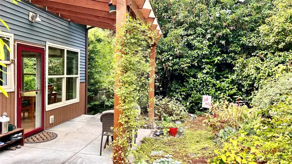 6000 17th Avenue Sw #23, Seattle, WA 98106