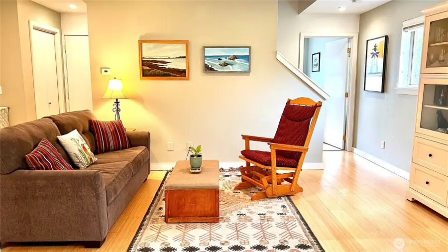 6000 17th Avenue Sw #23, Seattle, WA 98106 - #3