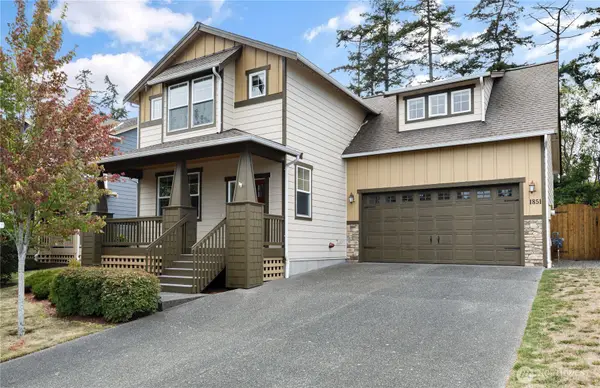 1851 SW Downfield Way, Oak Harbor, WA 98277