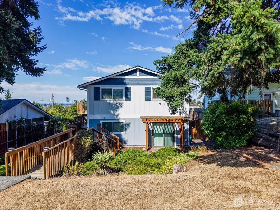 1127 E 6th Street, Port Angeles, WA 98362 - #3
