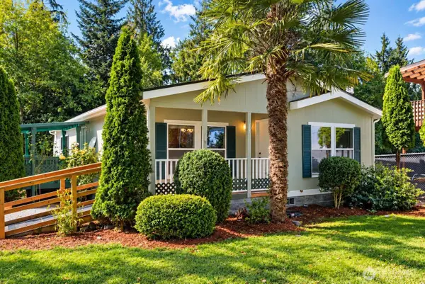 3130 Glacier Lane, Camano Island, WA 98282