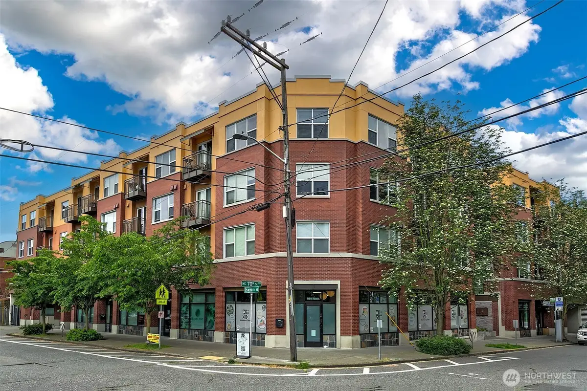413 NE 70th Street #301, Seattle, WA 98115 - #1