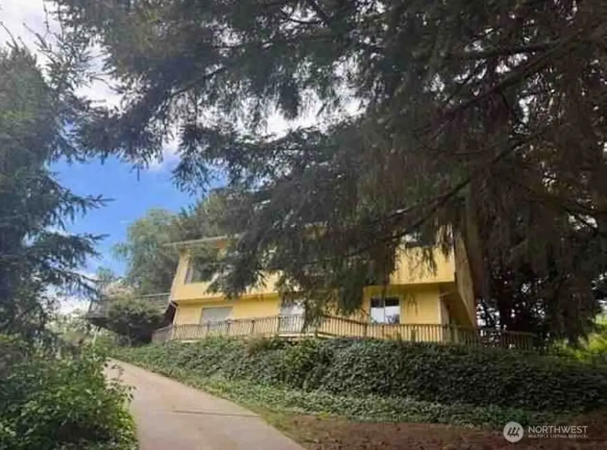 8100 Meyerwood Lane Ne, Bremerton, WA 98311 - #1