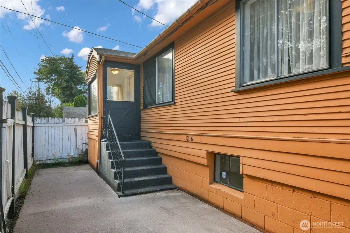 1216 N 103rd Street, Seattle, WA 98133 - #1
