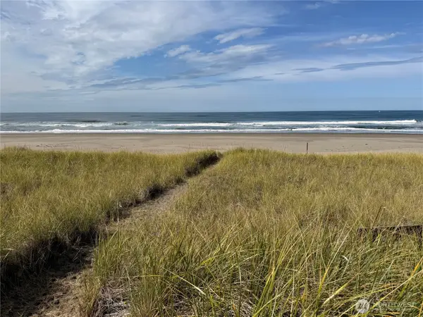 1317 Ocean Shores Boulevard Sw #2, Ocean Shores, WA 98569