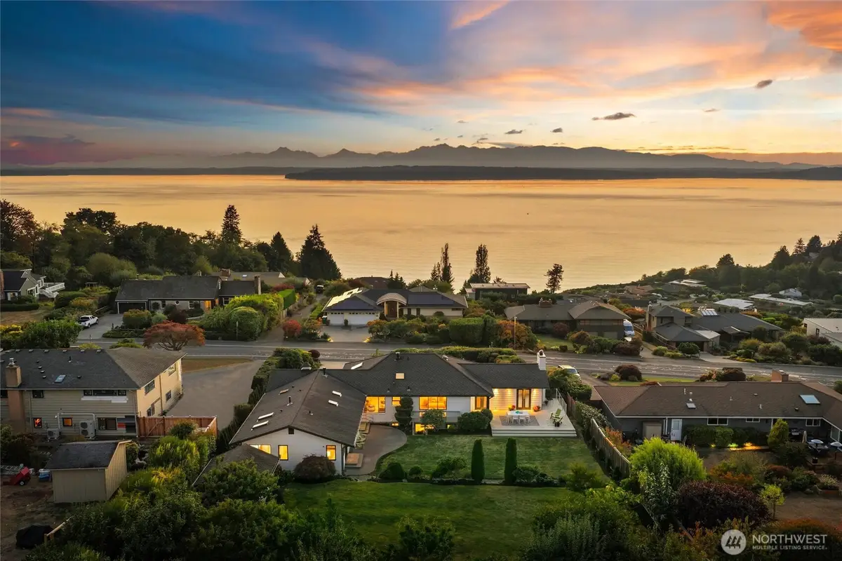 17730 14th Avenue Nw, Shoreline, WA 98177 - #1