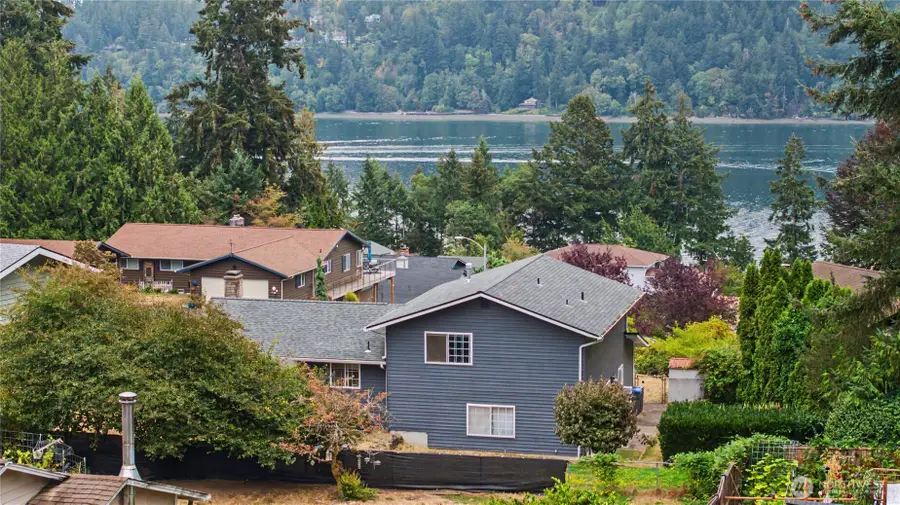7067 Navajo Trail Ne, Bremerton, WA 98311 - #3