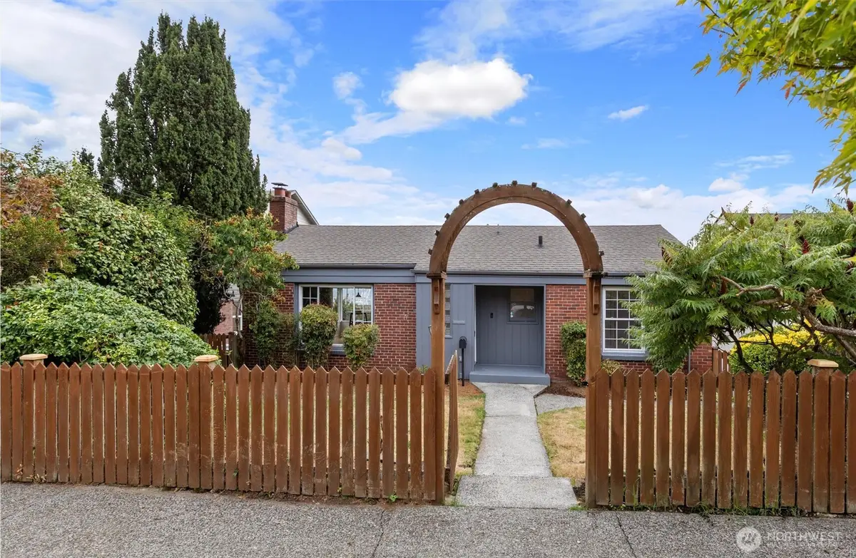 3712 37th Avenue Sw, Seattle, WA 98126 - #1