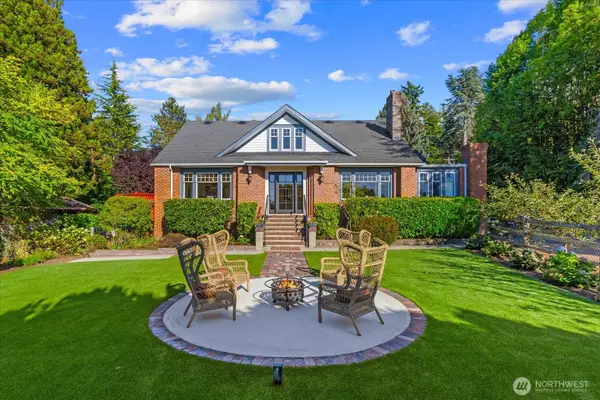 9819 Cherry Street, Edmonds, WA 98020