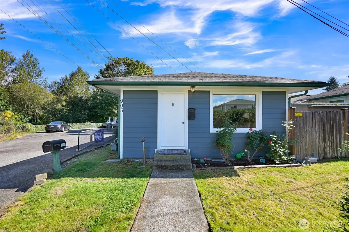 905 Broadway Street, Arlington, WA 98223 - #1