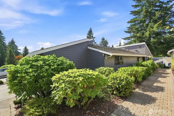 15000 Village Green Drive #2, Mill Creek, WA 98012