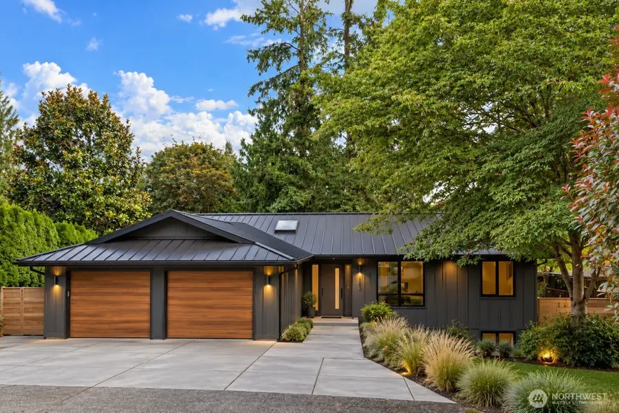 3322 102nd Avenue Ne, Bellevue, WA 98004 - #2