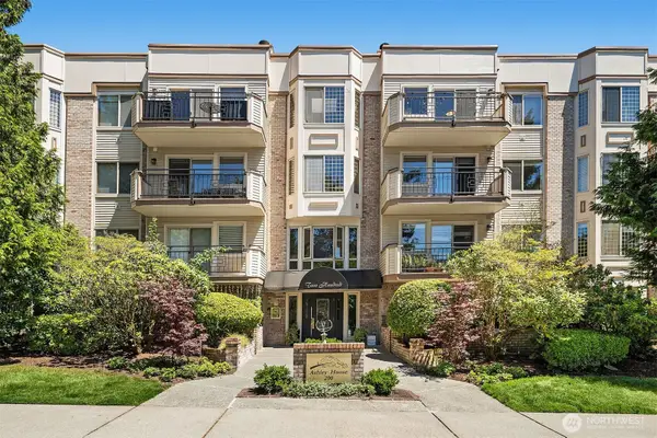 200 99th Avenue Ne #28, Bellevue, WA 98004