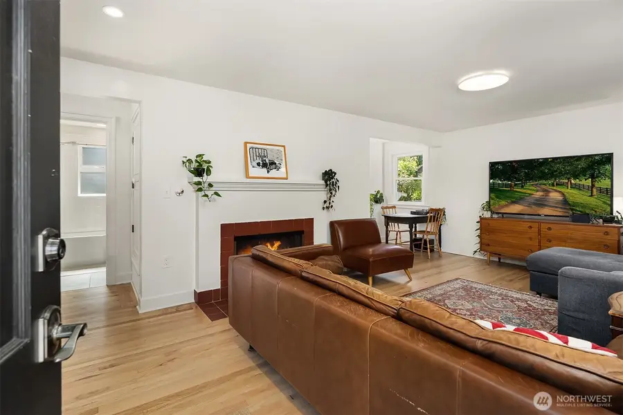 323 NW 83rd Street, Seattle, WA 98117 - #3