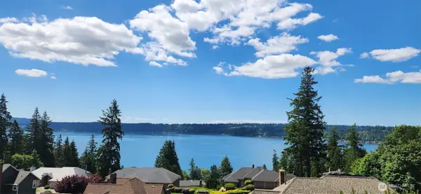 535 208th Avenue Ne, Sammamish, WA 98075