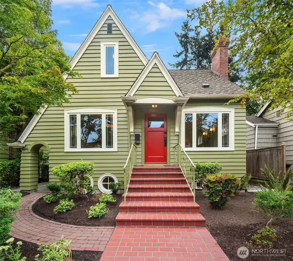 535 N 74th Street, Seattle, WA 98103