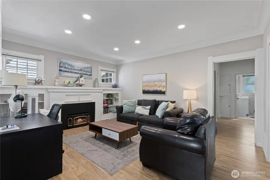 4812 Aurora Avenue N, Seattle, WA 98103 - #3