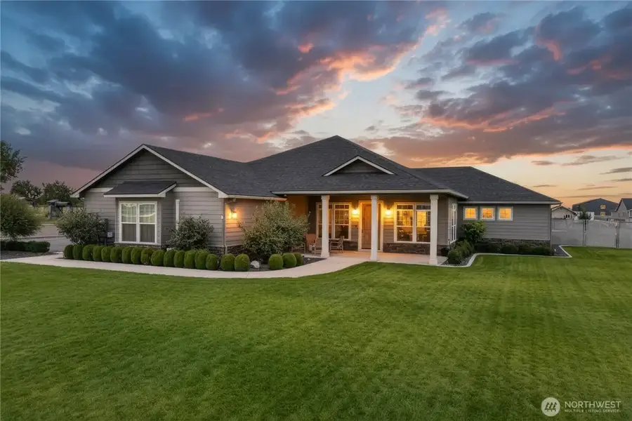2477 Hanson Loop, Burbank, WA 99323 - #2