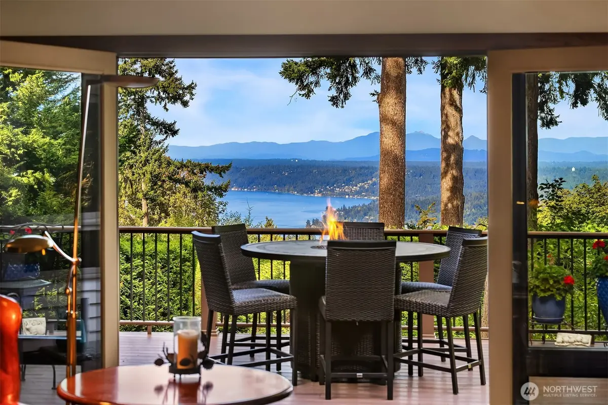 5902 172nd Place Se, Bellevue, WA 98006 - #1