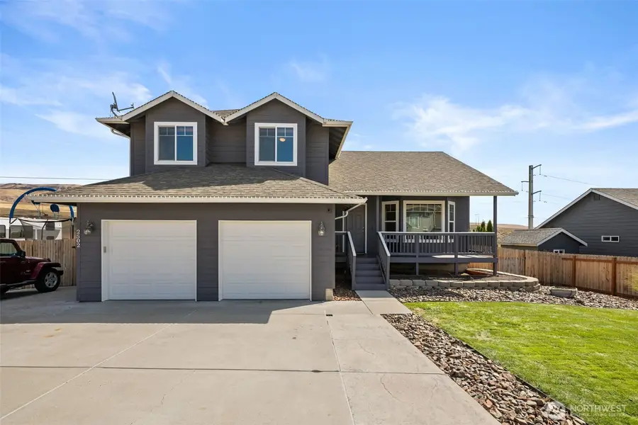 2502 Harvester Loop, East Wenatchee, WA 98802 - #2