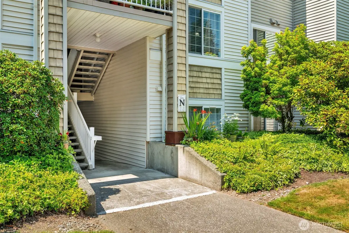25235 SE Klahanie Boulevard #N102, Sammamish, WA 98029 - #1