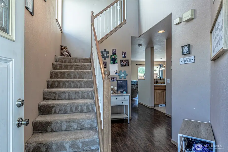 10710 185th Avenue E, Bonney Lake, WA 98391 - #3
