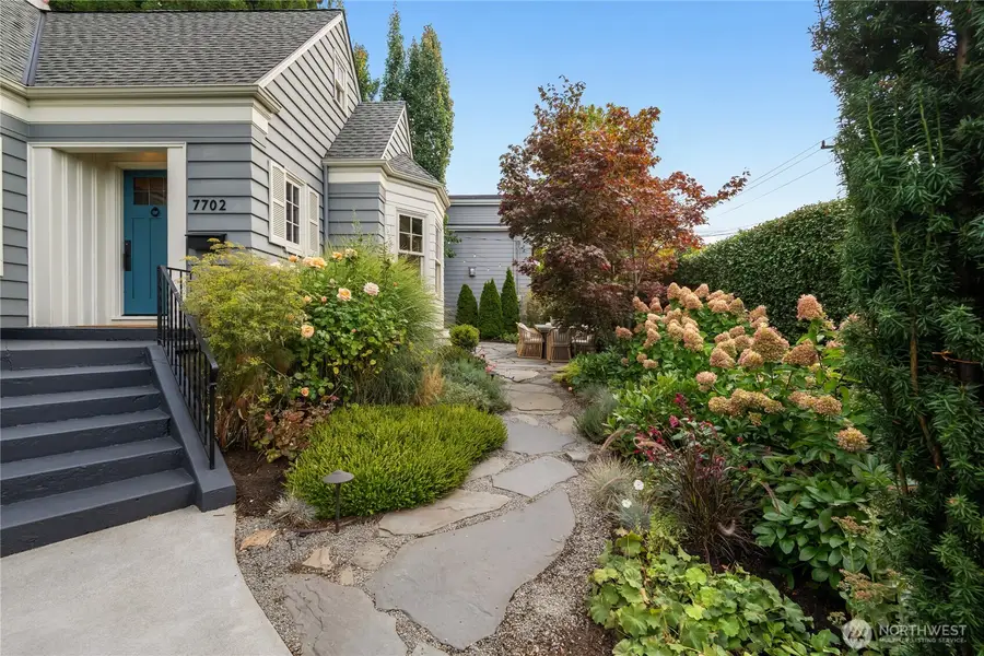 7702 Sunnyside Avenue N, Seattle, WA 98103 - #3