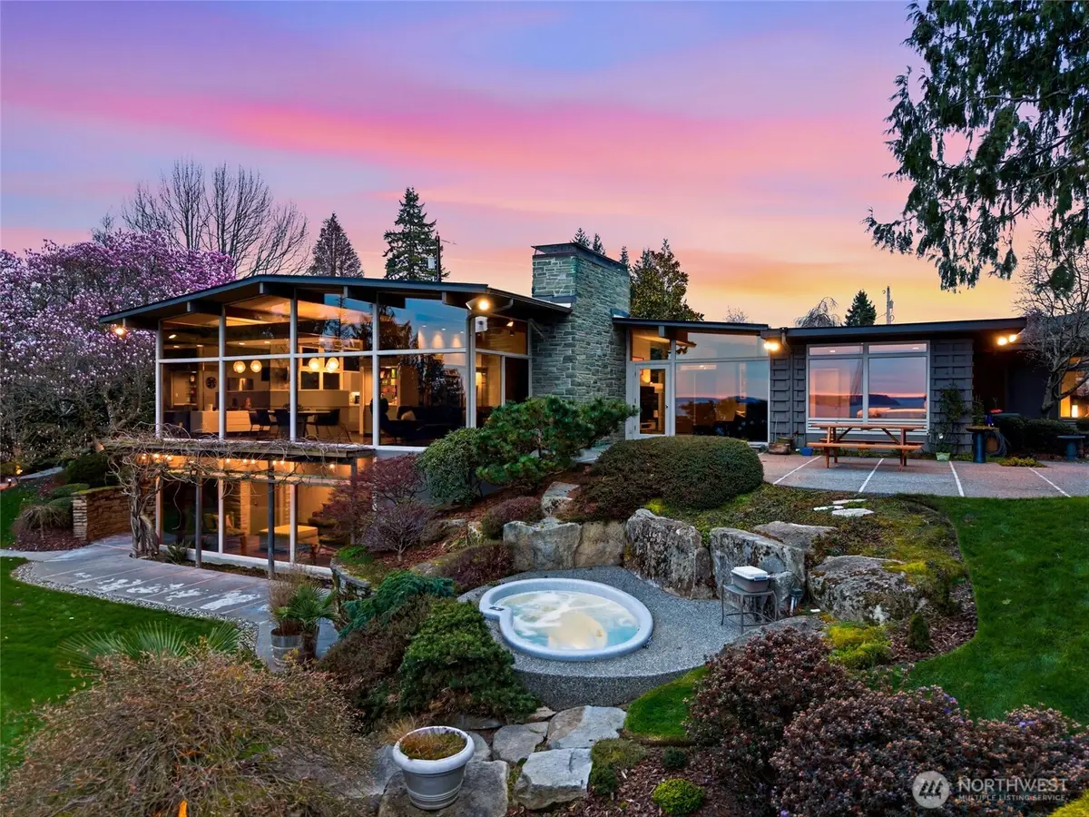 316 Heather Road, Everett, WA 98203 - #1