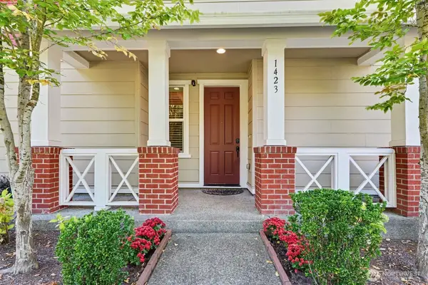 1423 NE Hickory Lane, Issaquah, WA 98029