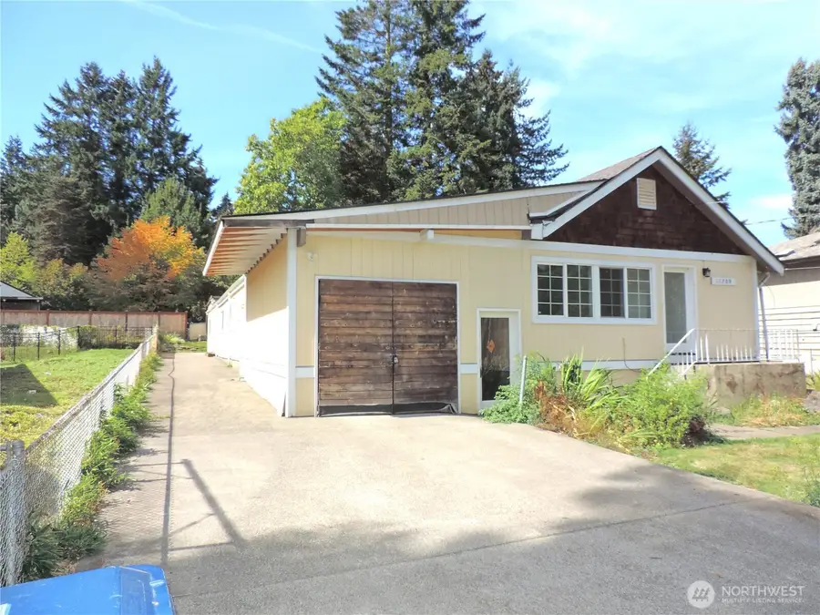 11709 26th Avenue Ne, Seattle, WA 98125 - #2