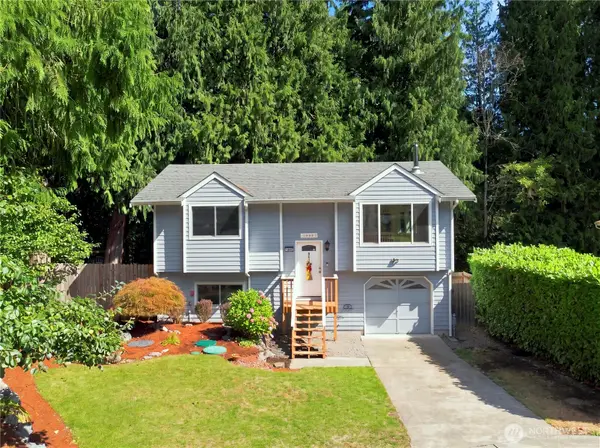 19005 60th Street E, Lake Tapps, WA 98391
