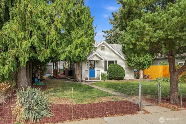 319 NW C St, Ephrata, WA 98823