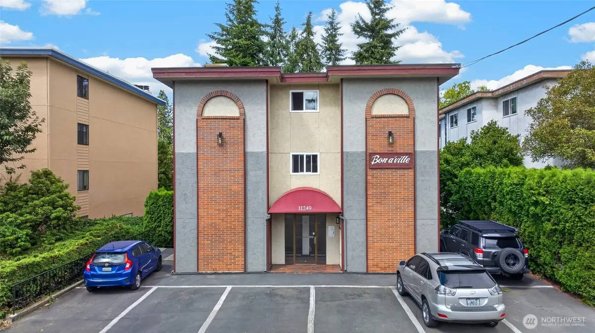 11249 Greenwood Avenue N, Seattle, WA 98133 - #1