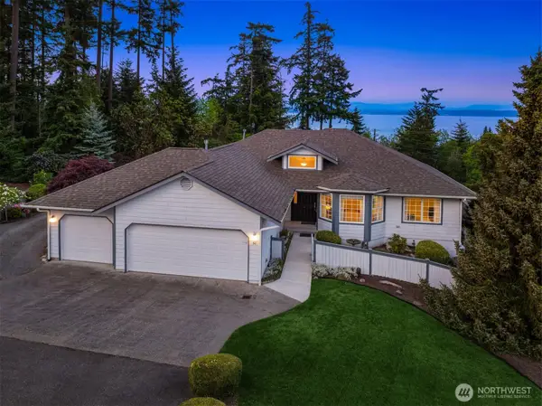 51 Lucky Lane, Camano Island, WA 98282