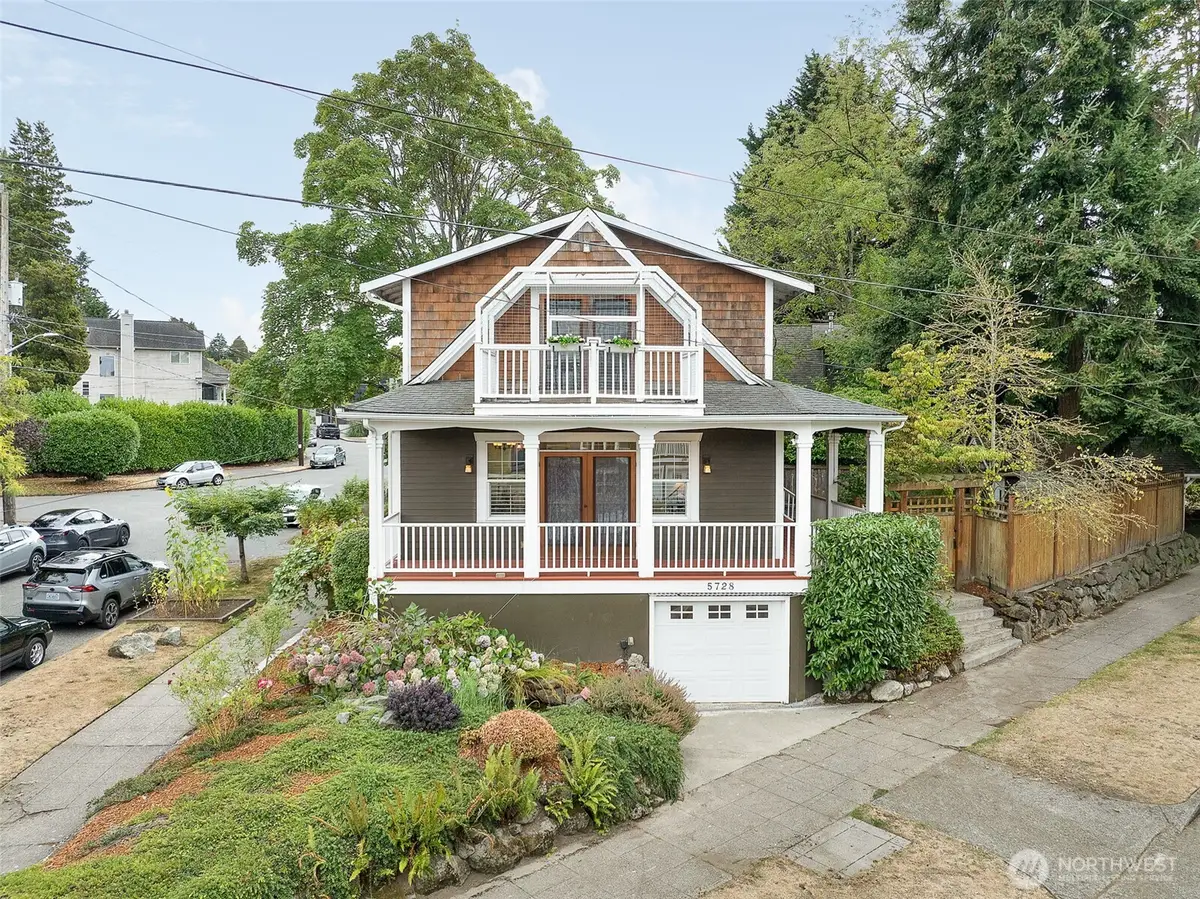 5728 Woodlawn Avenue N, Seattle, WA 98103 - #1