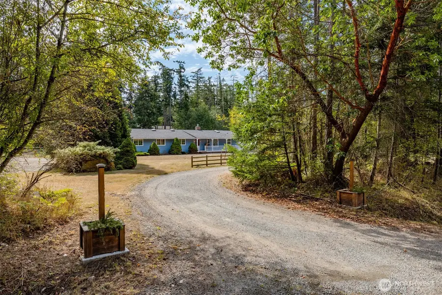 1866 Wellington Drive, Oak Harbor, WA 98277 - #2