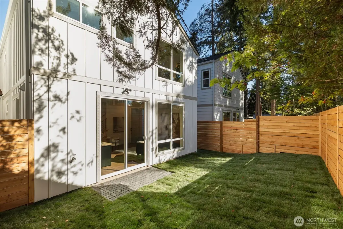127 N 136th Street, Seattle, WA 98133 - #1