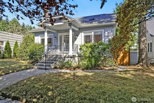 3215 N 9th Street, Tacoma, WA 98406