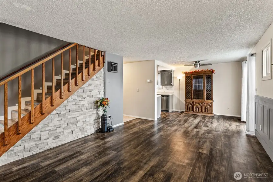 1711 S 66th Avenue, Yakima, WA 98908 - #2