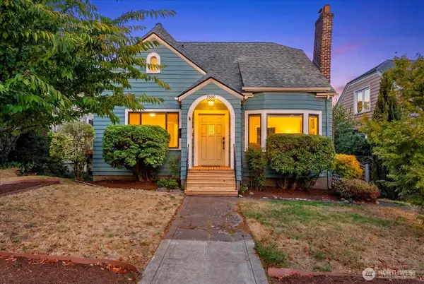 7530 Roosevelt Wy Ne, Seattle, WA 98115