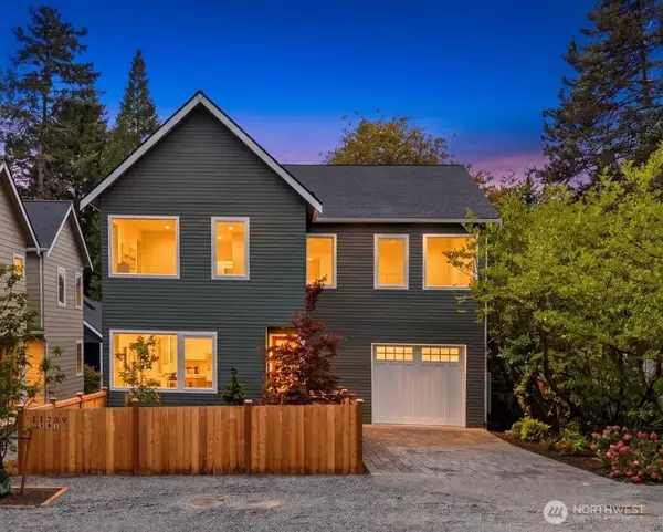 11739 40th Avenue Ne #A, Seattle, WA 98125
