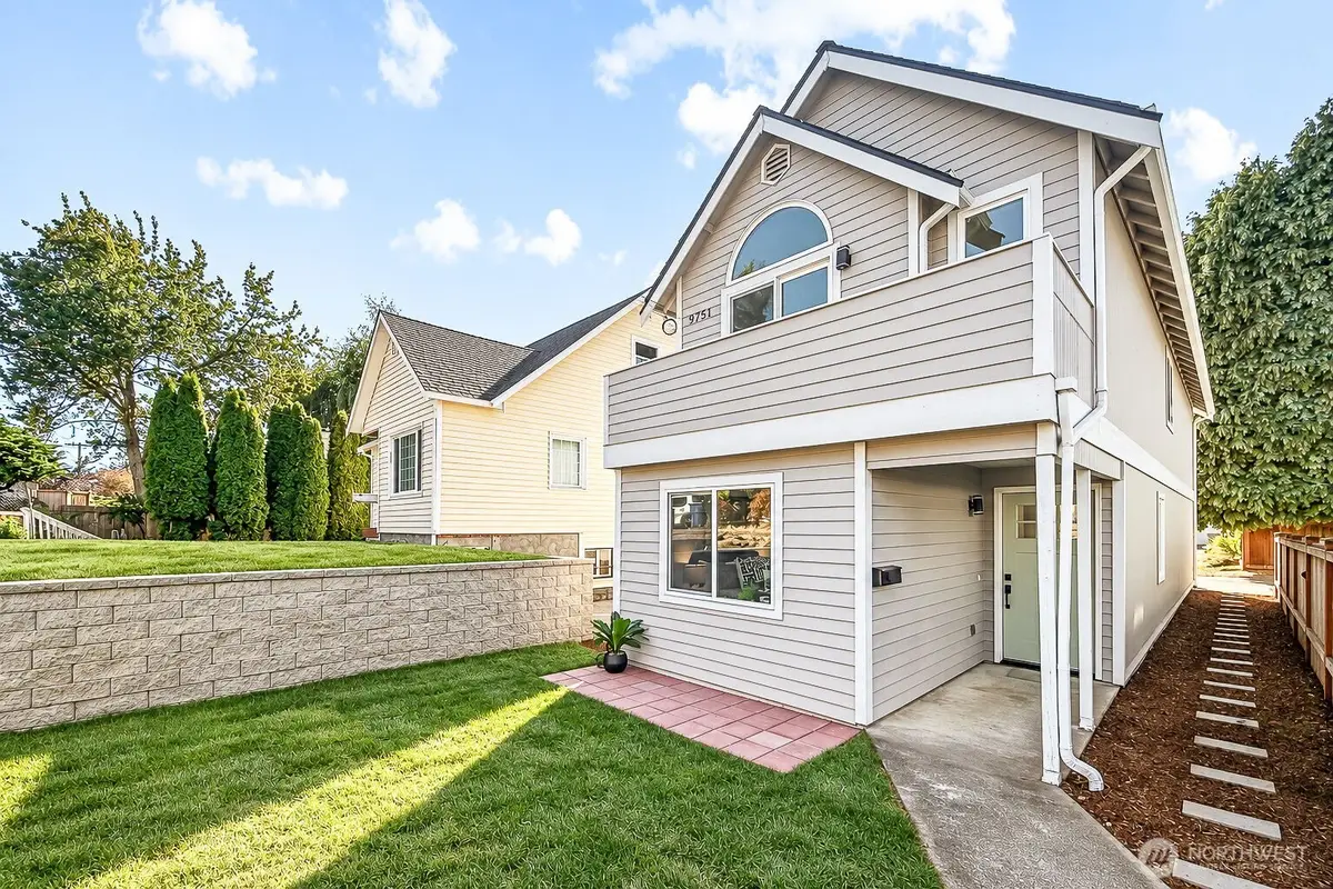 9751 Densmore Avenue N, Seattle, WA 98103 - #1
